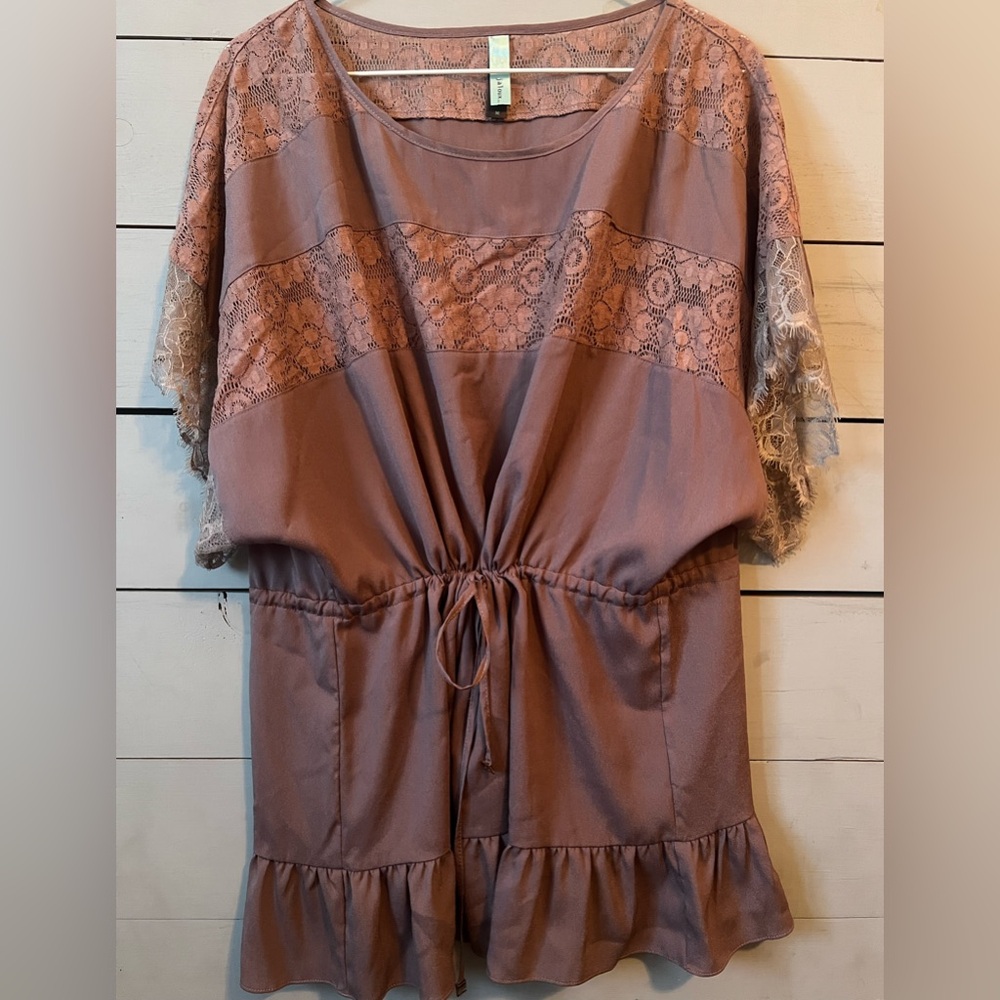 Mauve women’s medium top